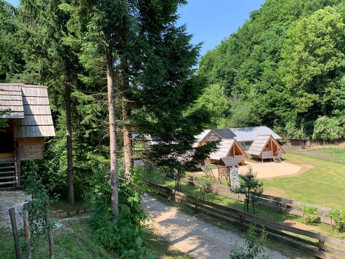 Wooden Cabin Kamna Gorica 外观 照片